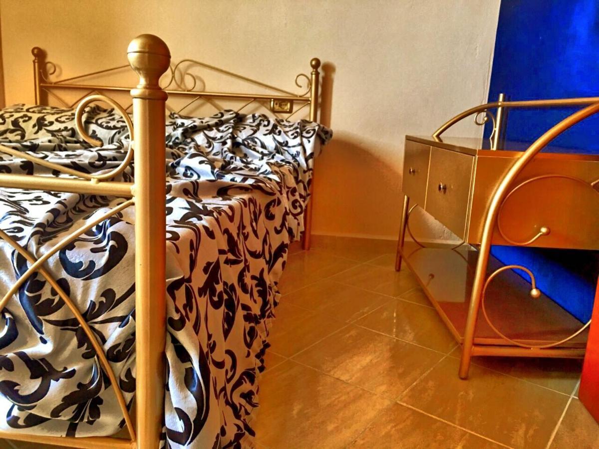 Luxury Holiday In Royal Apartment For King And Queen Саранде Екстериор снимка
